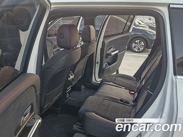Mercedes-Benz GLB-Class — Фото автомобиля 17