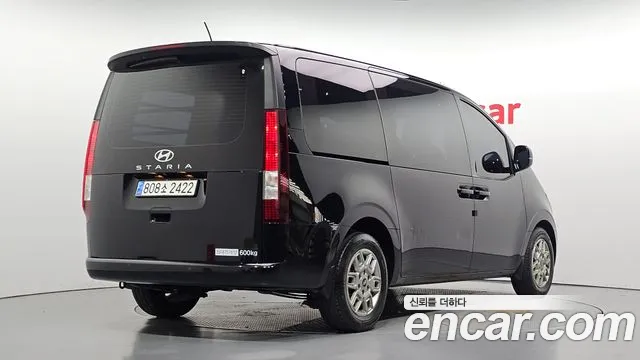 Hyundai Staria — Фото автомобиля 2