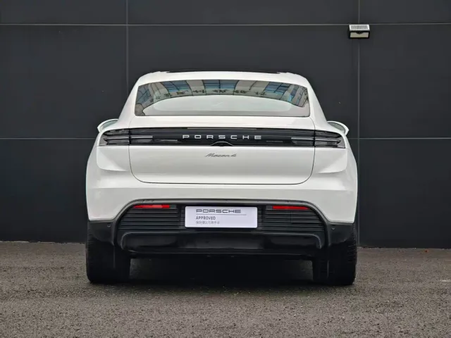Porsche Macan EV — Фото автомобиля 4