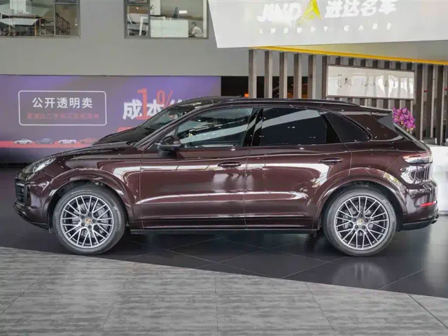 Porsche Cayenne — Фото автомобиля 20