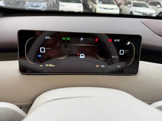 Changan Qiyuan A06 — Фото автомобиля 7