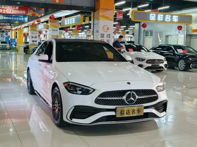 Mercedes-Benz C-Class — Фото автомобиля 3