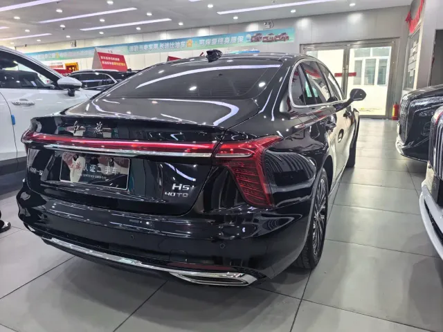 Hongqi H5 — Фото автомобиля 5