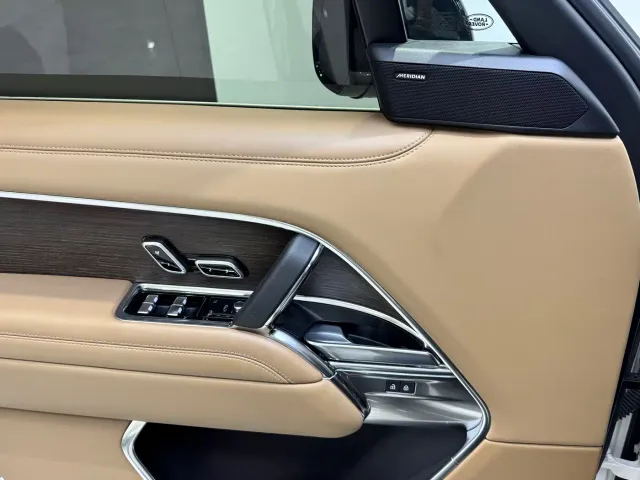 Land Rover Range Rover — Фото автомобиля 11