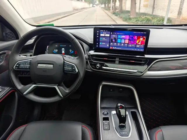 Haval H6 — Фото автомобиля 12