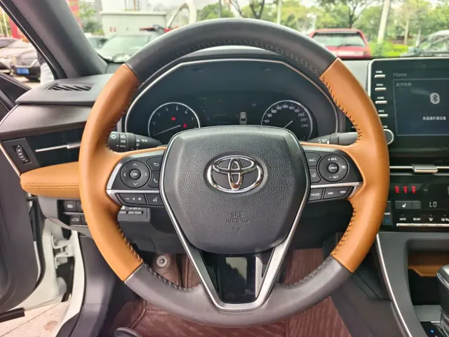 Toyota Avalon — Фото автомобиля 14
