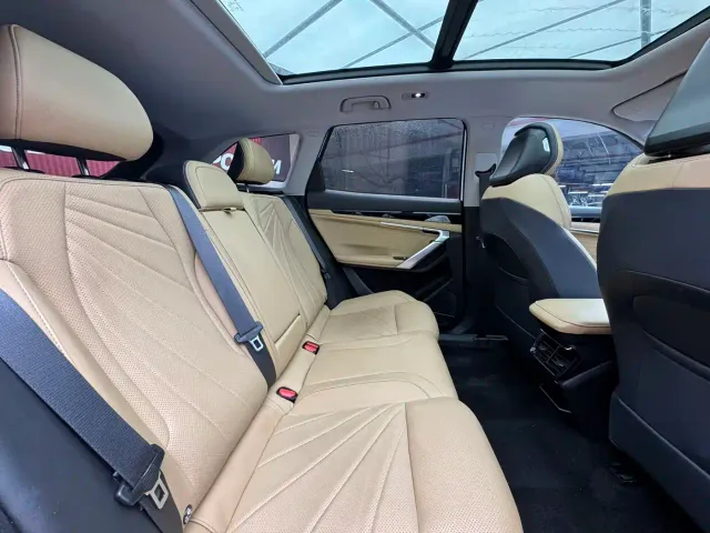 Geely Boyue L — Фото автомобиля 17