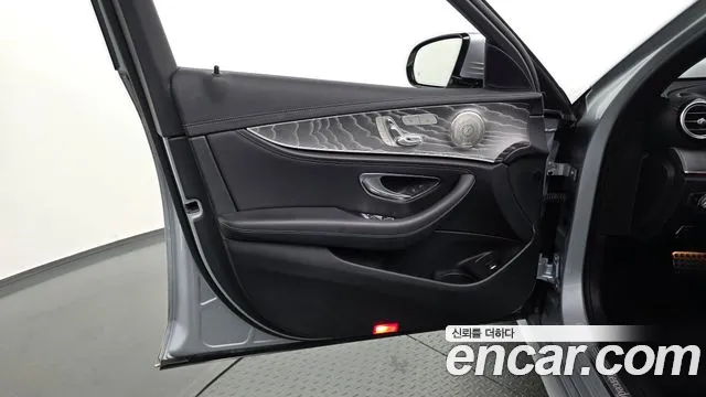 Mercedes-Benz E-Class W213 — Фото автомобиля 13