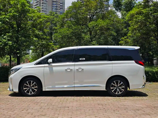 GAC Trumpchi M8 — Фото автомобиля 4