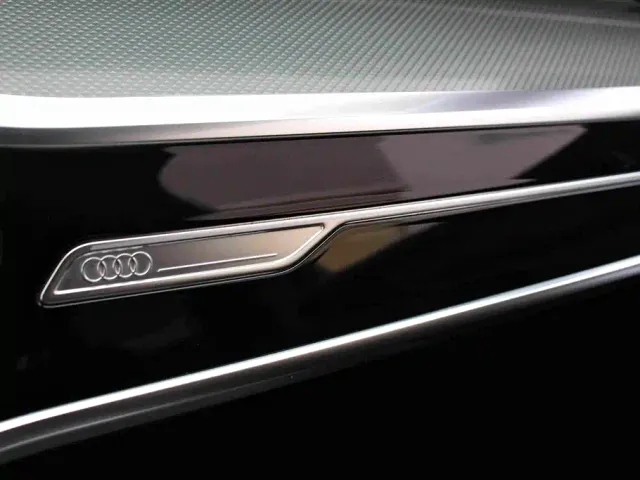 Audi A6L — Фото автомобиля 16