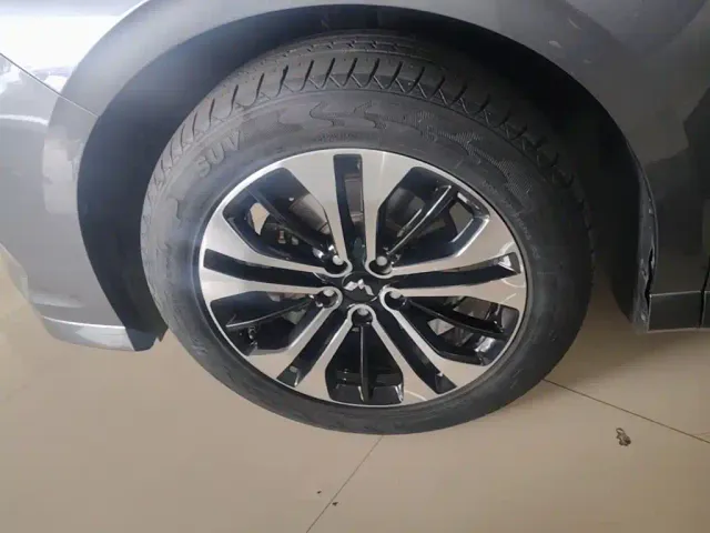 Wuling Victory — Фото автомобиля 22
