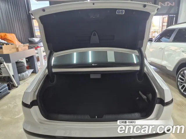 Hyundai Grandeur GN7 — Фото автомобиля 18