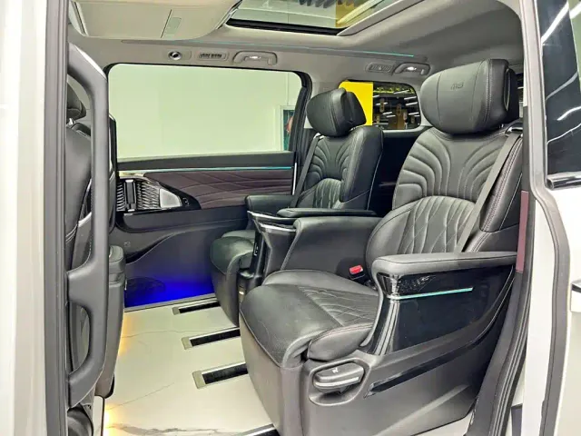 GAC Trumpchi M8 — Фото автомобиля 16