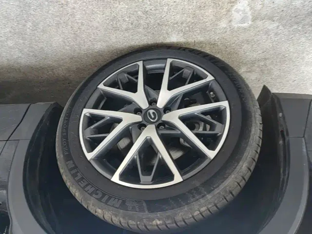 GAC Trumpchi GS8 — Фото автомобиля 22