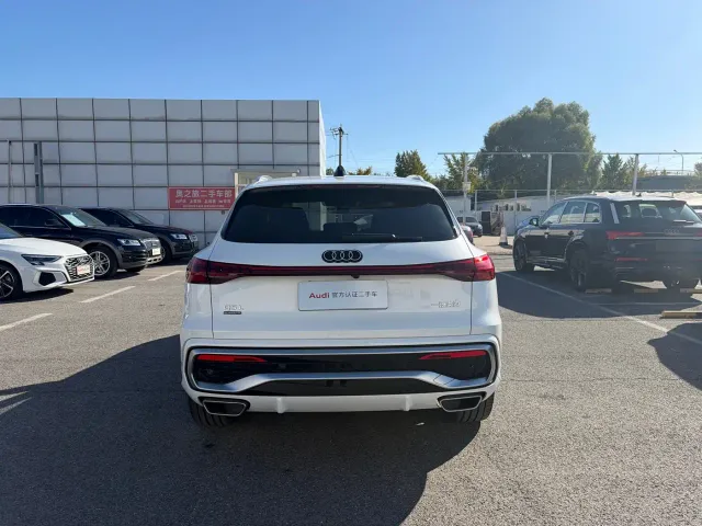 Audi Q5L — Фото автомобиля 7