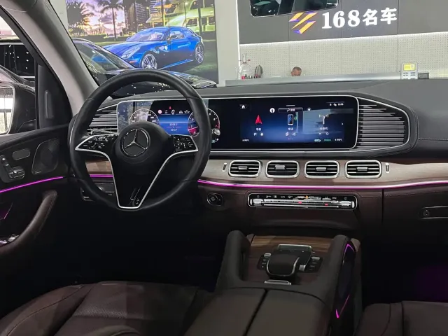 Mercedes-Benz GLE-Class — Фото автомобиля 12