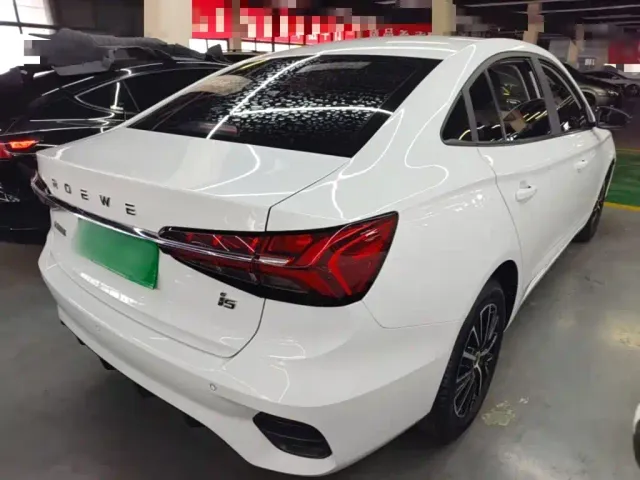 Roewe i5 — Фото автомобиля 6