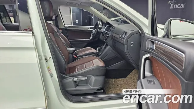 Volkswagen Tiguan — Фото автомобиля 11