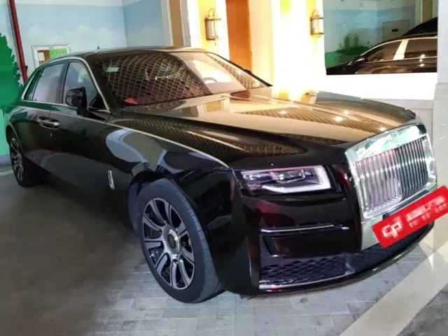 Rolls-Royce Ghost — Фото автомобиля 5