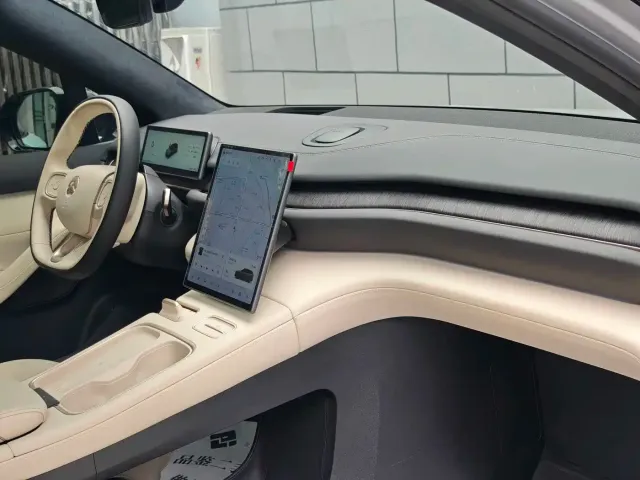 NIO NIO ES6 2024 75kWh — Фото автомобиля 7