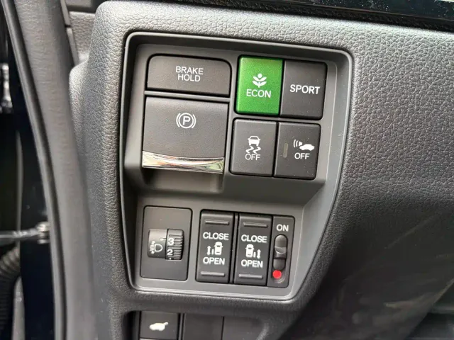 Honda Odyssey — Фото автомобиля 17