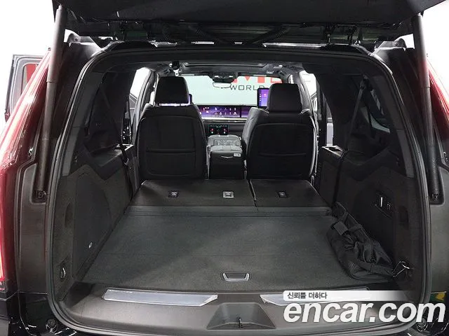 Cadillac Escalade Escalade 5 поколение — Фото автомобиля 5