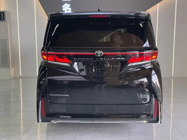 Toyota Vellfire — Фото автомобиля 7