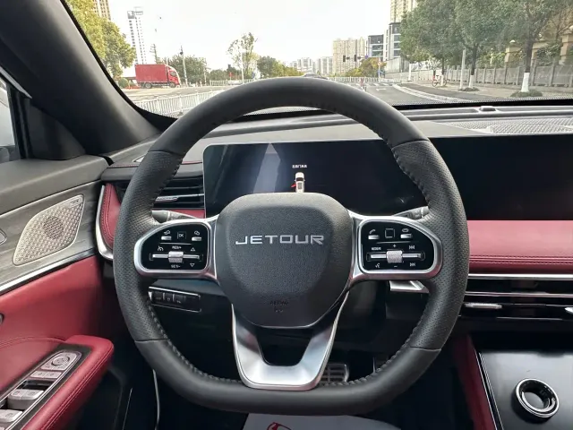Jetour X70 Plus — Фото автомобиля 11