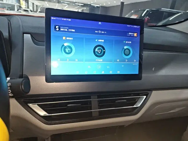 BYD Yuan Pro — Фото автомобиля 12
