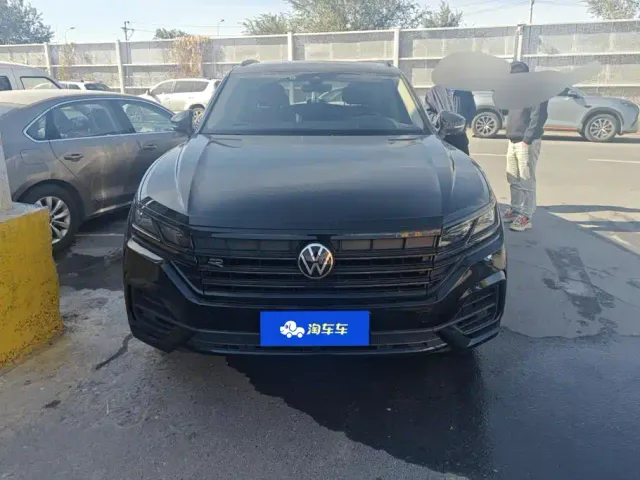 Volkswagen Touareg — Фото автомобиля 2
