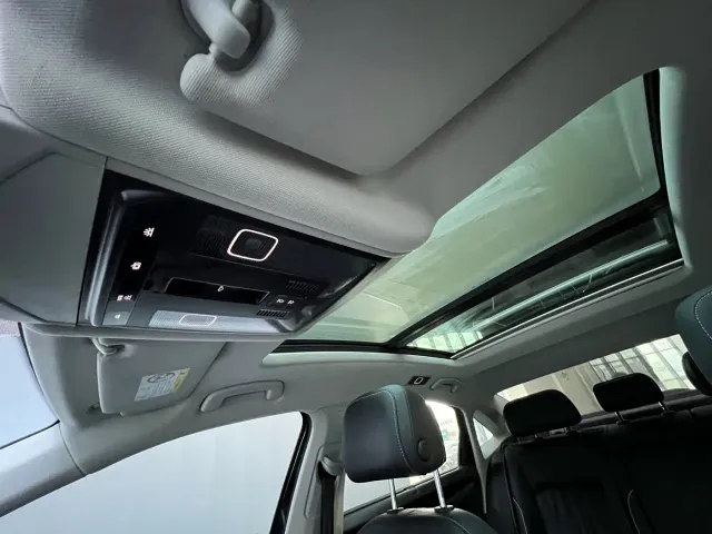 Volkswagen Passat — Фото автомобиля 19