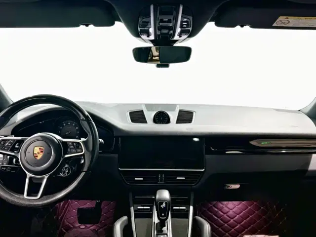 Porsche Cayenne — Фото автомобиля 9