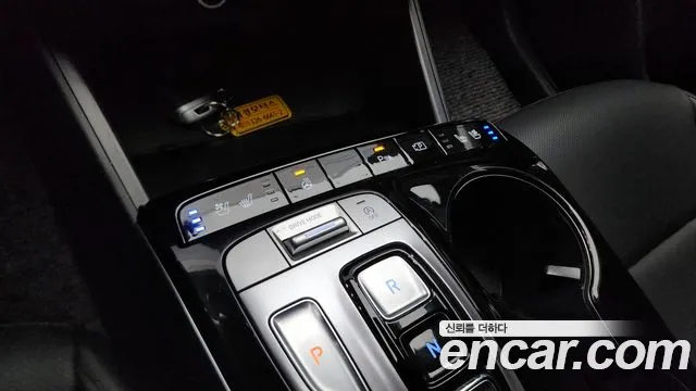 Hyundai Tucson Tucson (NX4) Дизель 2.0 2WD — Фото автомобиля 18