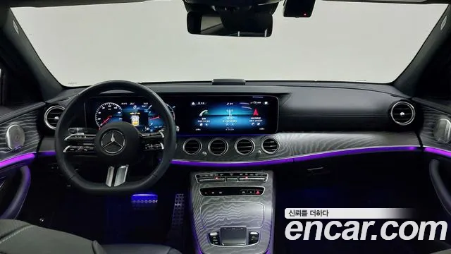 Mercedes-Benz E-Class — Фото автомобиля 6