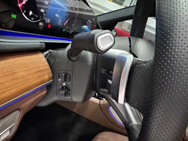 Mercedes-Benz GLS-Class — Фото автомобиля 11