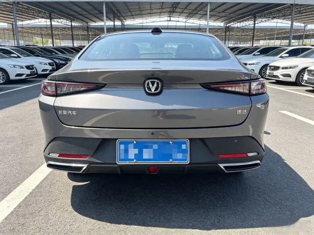 Changan Lamore — Фото автомобиля 8