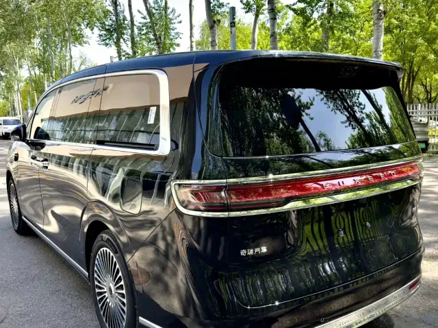 Luxeed Zunjie MPV — Фото автомобиля 6
