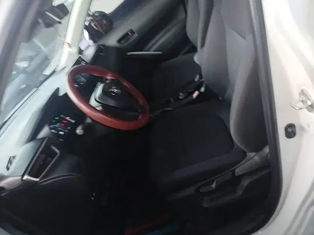 Toyota Corolla Cross — Фото автомобиля 14