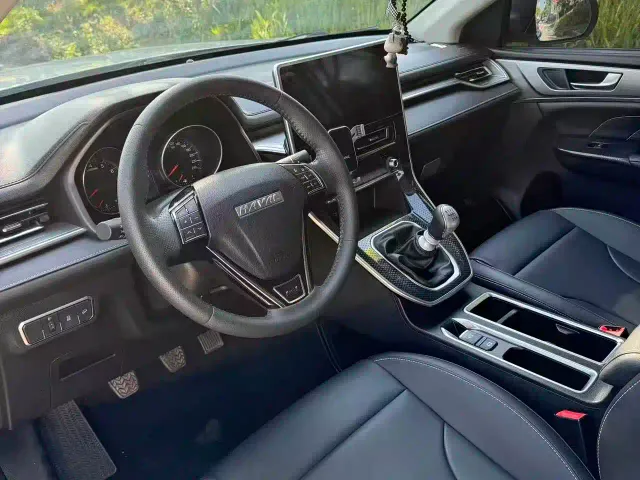 Haval M6 — Фото автомобиля 10