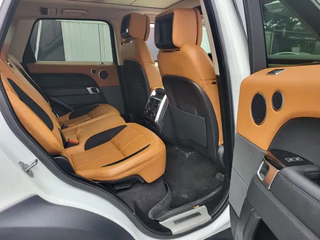 Land Rover Range Rover Sport — Фото автомобиля 5