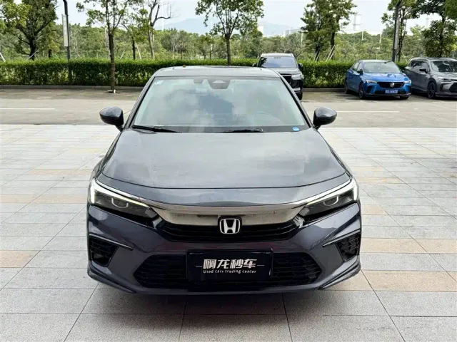 Honda Civic — Фото автомобиля 2