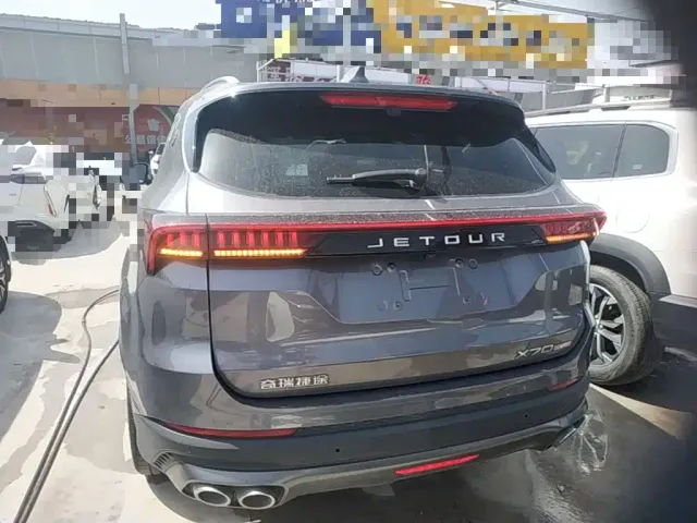 Jetour X70 Plus — Фото автомобиля 3
