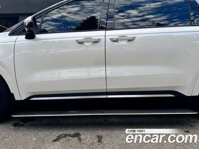 Kia Carnival 4th Gen — Фото автомобиля 4