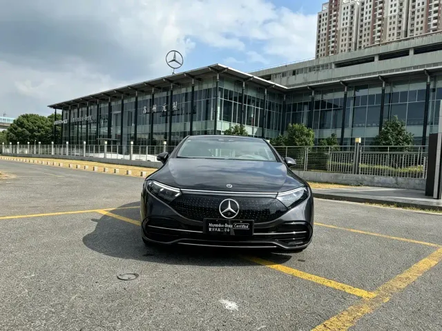 Mercedes-Benz EQS — Фото автомобиля 3
