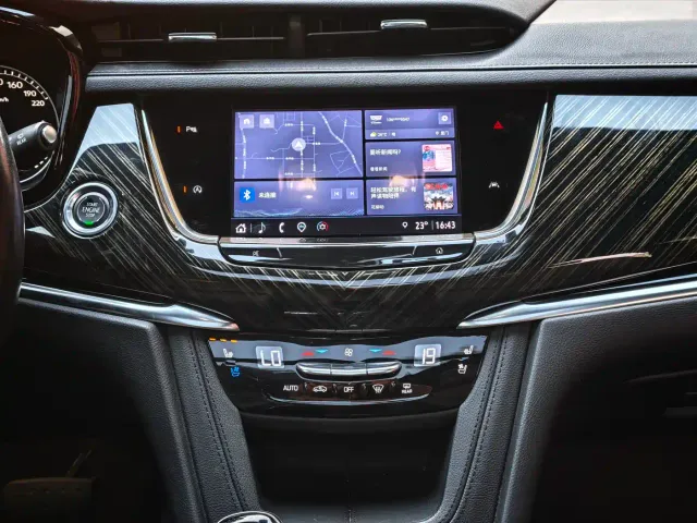 Cadillac XT6 — Фото автомобиля 17