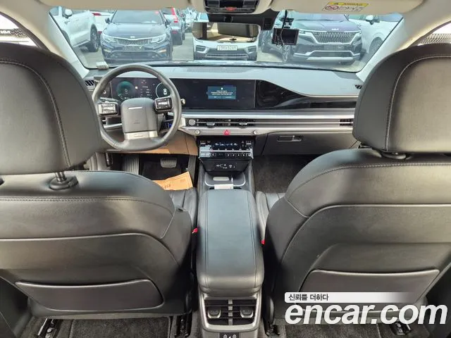 Hyundai Grandeur Grandeur (GN7) 2.5 Бензин 2WD — Фото автомобиля 12