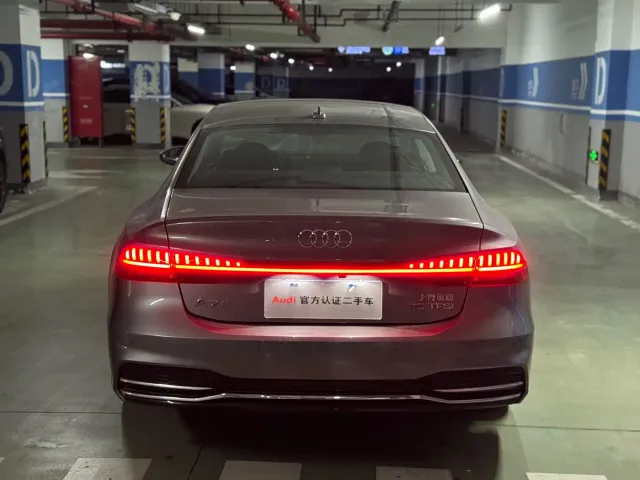 Audi A7L — Фото автомобиля 5