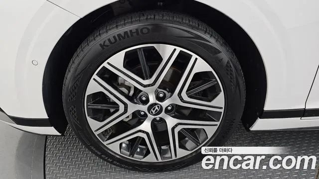 Hyundai Grandeur Grandeur (GN7) 2.5 Бензин 2WD — Фото автомобиля 5