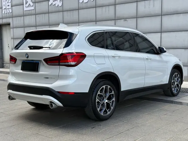 BMW X1 — Фото автомобиля 9