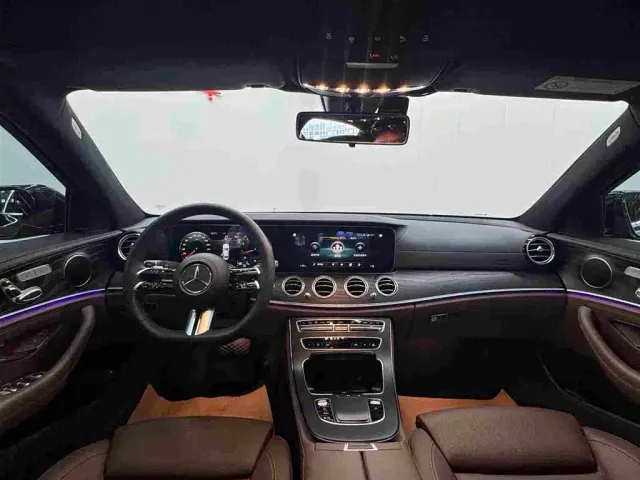 Mercedes-Benz E-Class — Фото автомобиля 9
